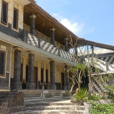 Hotel Kampoeng Drini Brono Extérieur photo