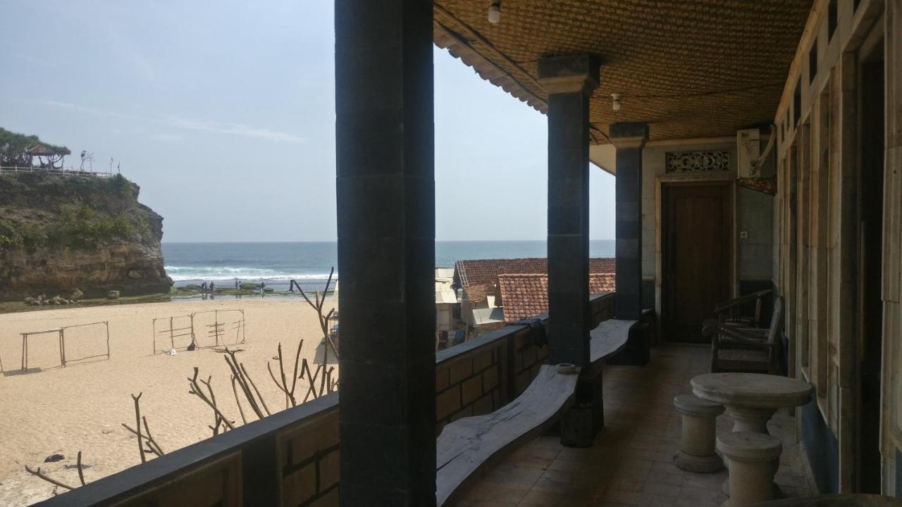 Hotel Kampoeng Drini Brono Extérieur photo